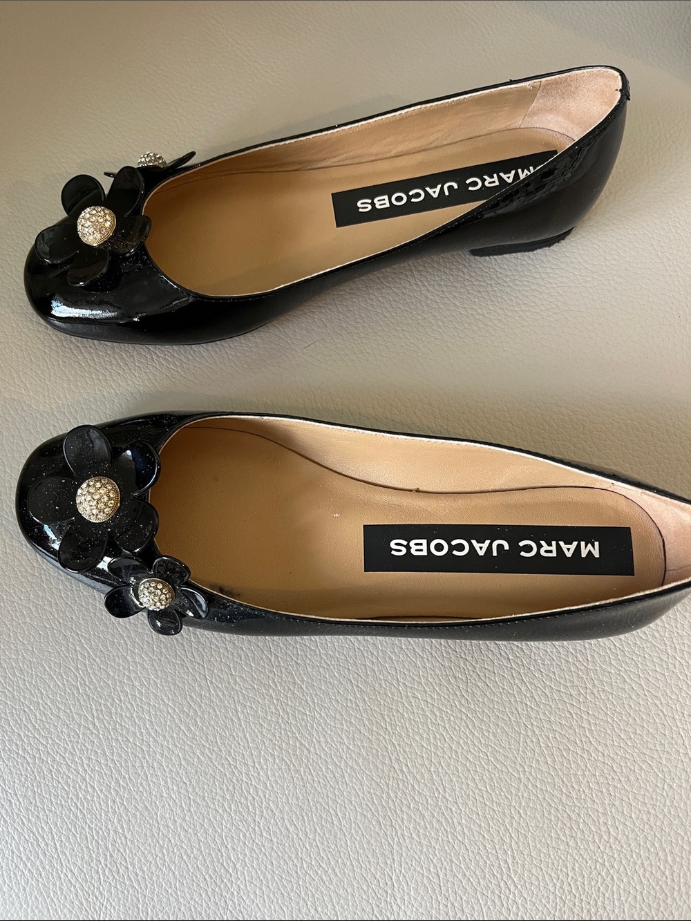 Marc Jacobs Black Patent Floral Appliqué Ballet Flats